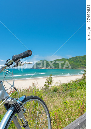 浦富海岸 新緑・初夏のサイクリングイメージ 浦富海岸 新緑・初夏のサイクリングイメージ 97460681