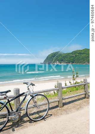 浦富海岸 新緑・初夏のサイクリングイメージ 浦富海岸 新緑・初夏のサイクリングイメージ 97460684