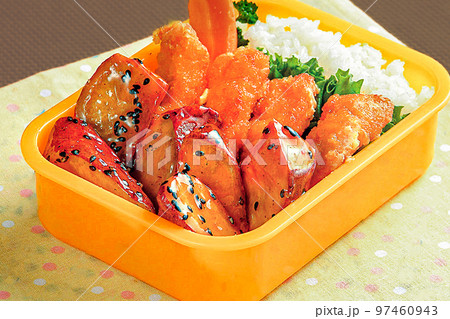 お弁当のおかず大学ポテトイメージ 97460943