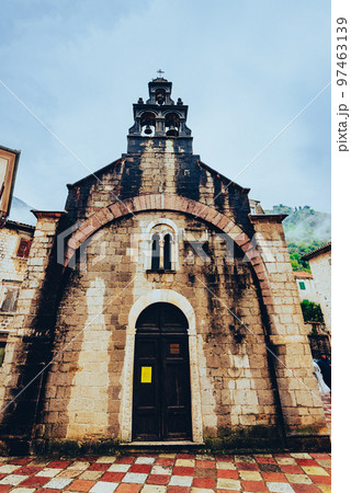 モンテネグロ コトル 聖ルカ教会 ※一部ソフトフォーカス モンテネグロ コトル 聖ルカ教会 ※一部ソフトフォーカス 97463139