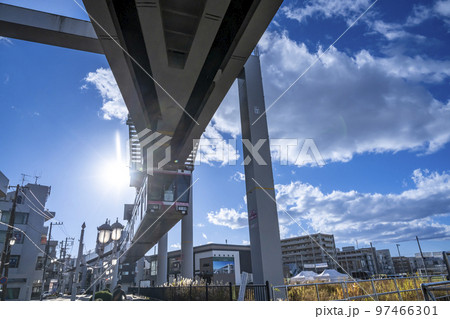 鎌倉市梶原の都市風景　湘南深沢駅 97466301