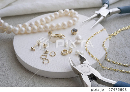 ハンドメイドアクセサリー作り ハンドメイドアクセサリー作り 97476698