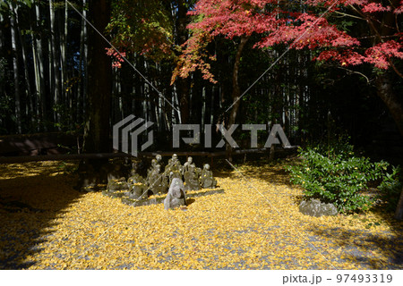 赤山禅院　十六羅漢石像　京都市左京区 97493319