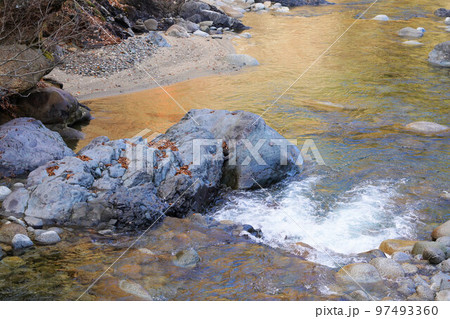 渓流の風景 97493360
