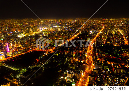 俯瞰で望む大阪夜景 97494936