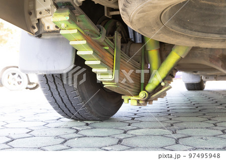 Add Leaf Spring to Increase Load Capacity in Pickup Truck 97495948