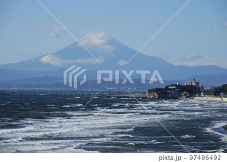 稲村ヶ崎からの富士景色 97496492