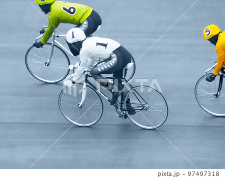 自転車競技のアップ 97497318