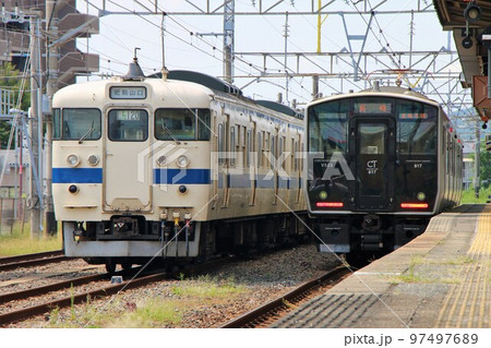 【JR九州】長崎本線肥前山口駅 415系と817系 97497689