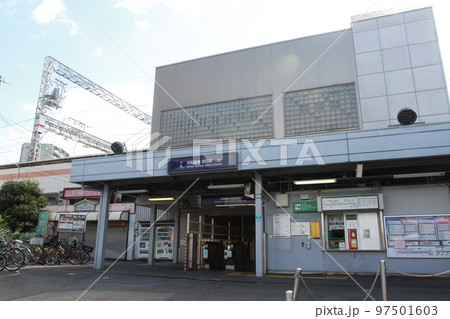 大阪府大阪市城東区関目にある京阪本線の「関目駅」 97501603