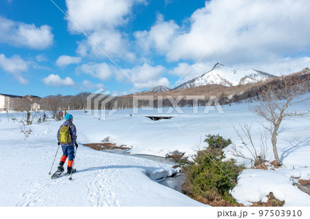 スノーシュートレッキングのイメージ　大山鏡ヶ成   97503910