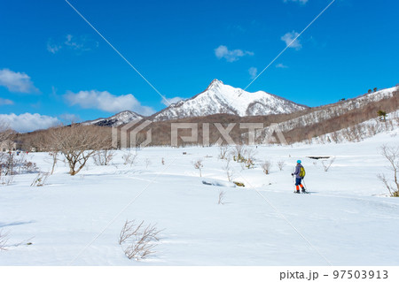 スノーシュートレッキングのイメージ　大山鏡ヶ成   97503913