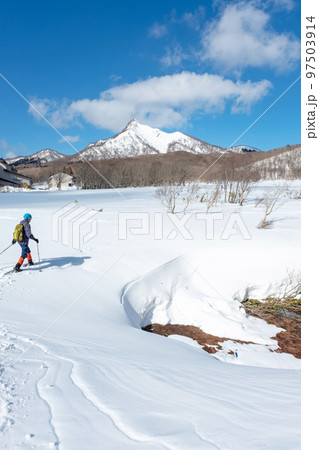 スノーシュートレッキングのイメージ　大山鏡ヶ成   97503914