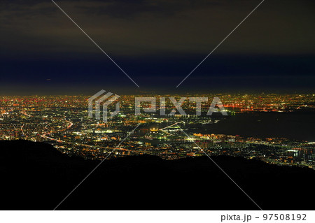 【兵庫県】六甲山から見た神戸の夜景 【兵庫県】六甲山から見た神戸の夜景 97508192