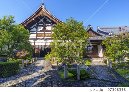 等持院　庫裡（拝観入口） 97508538
