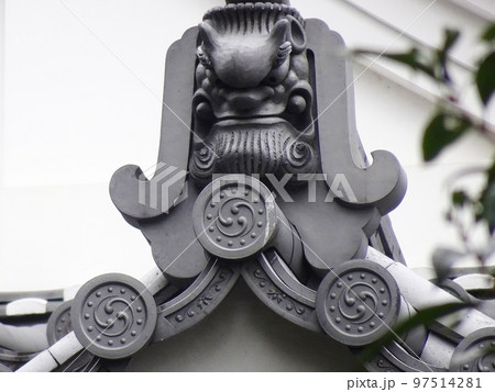 大垣城の天守の鬼瓦　（岐阜県大垣市）　2022年10月 97514281