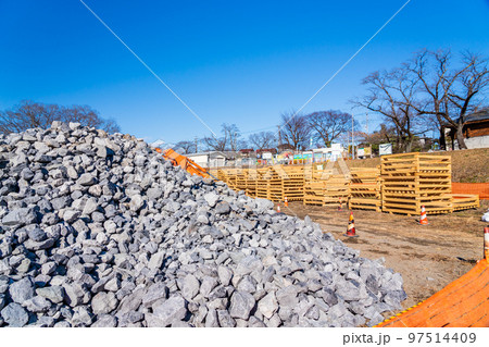 河川工事　川床工事　木組みの床止め工事 97514409