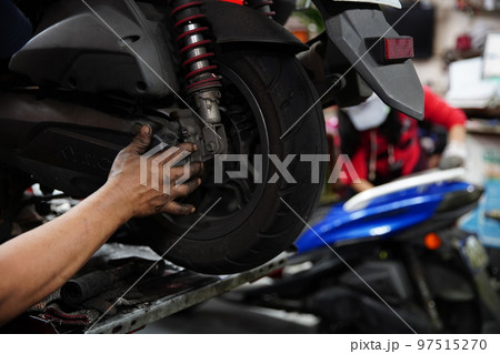 修理 治す 固定 97515270