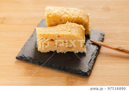 手作りのきな粉ケーキ 手作りのきな粉ケーキ 97516890