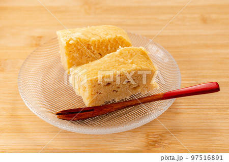 手作りのきな粉ケーキ 97516891