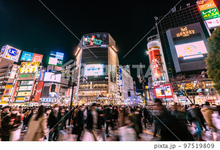 日本の東京都市景観 18万超全国。東京2万超・2万人超は8月25日以来。BQ.1.1感染爆発＝20日 97519809