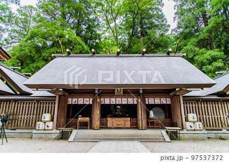 宮崎県 天岩戸神社　～西本宮・拝殿～ 97537372