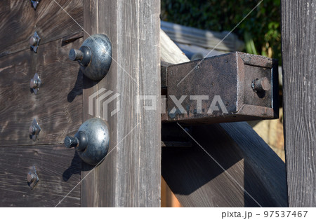 金戒光明寺　高麗門の金具　京都市左京区黒谷 97537467