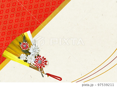 お祝い素材　伝統の和紙に金の扇子と祝い紐	 97539211