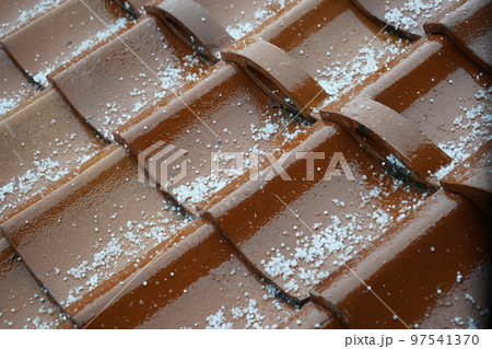 あられ降雪イメージ｜冬イメージ｜冬の訪れ 97541370