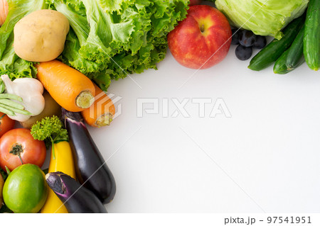 野菜と果物の飾り枠 97541951