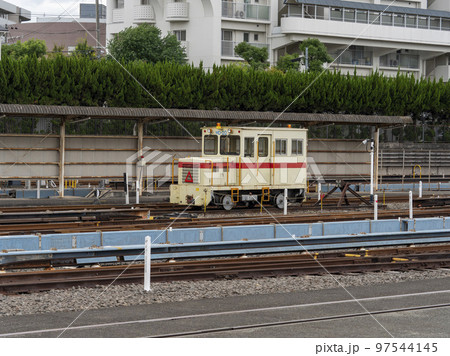 鉄道の保線用車両 97544145