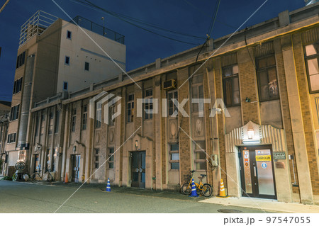 ノスタルジックな建築物　川口連棟式事務所ビル（川口アパート） 97547055