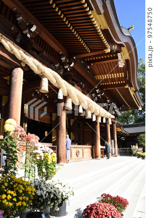 八方除の守護神　秋の寒川神社　 97548750