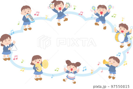 楽器を演奏する子どもたち_タイトル用吹き出し枠_水色 97550815