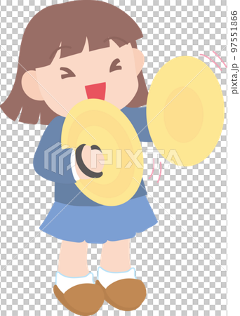 楽器を演奏する子_シンバルを演奏する女の子 楽器を演奏する子_シンバルを演奏する女の子 97551866