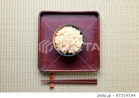 日本の庶民の質素な食事(江戸時代風) 日本の庶民の質素な食事(江戸時代風) 97554594