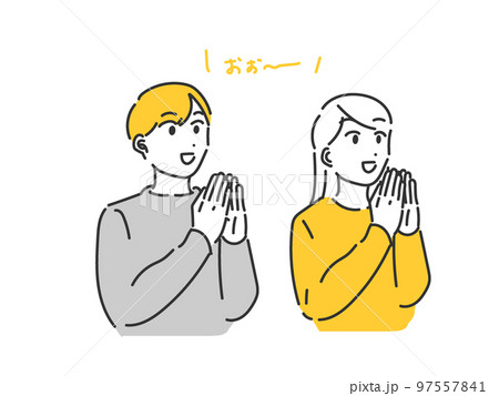 拍手をする男女 97557841