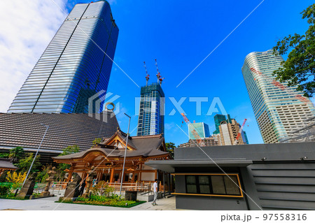 東京　港区 虎ノ門にある八幡神社 97558316