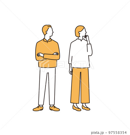 考える夫婦の全身イメージ 97558354