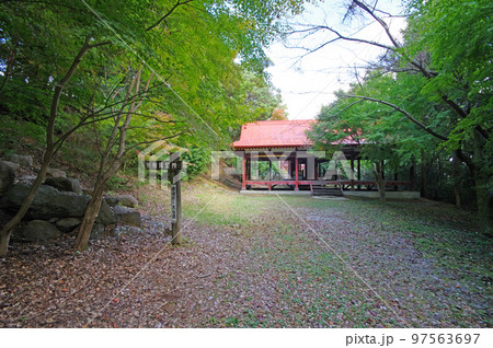 大分県中津市のシンボル八面山にある箭山神社 97563697