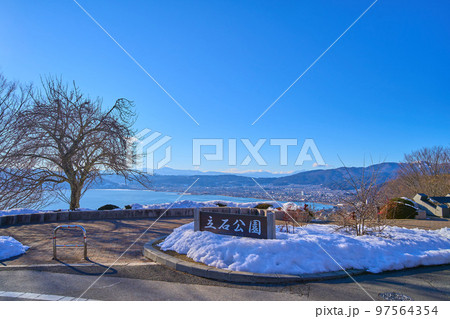 冬の長野県諏訪市 立石公園から北西側の眺望 97564354