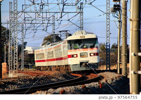 いぶし銀の走り…下町・浅草と日光を結ぶ…ベテラン特急【きりふり・350系】 いぶし銀の走り…下町・浅草と日光を結ぶ…ベテラン特急【きりふり・350系】 97564755