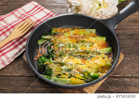 スティックセニョールのチーズ焼き 97565650