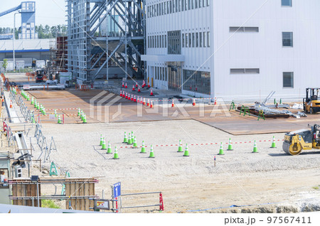建設工事現場 97567411