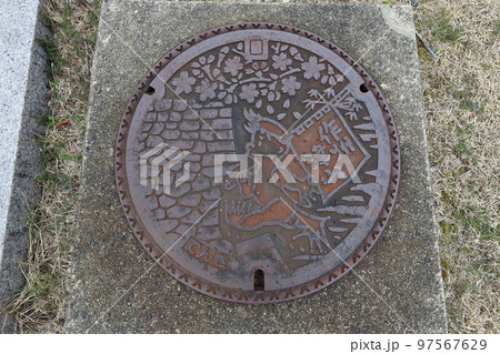 岡山　津山　デザインマンホール 97567629