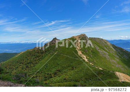 八ヶ岳の天狗岳　夏山登山　長野 97568272