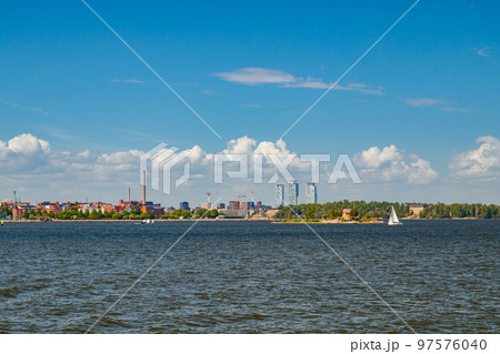 Panoramic view of Helsinki from the sea and Suomenlinna Fortress. 97576040