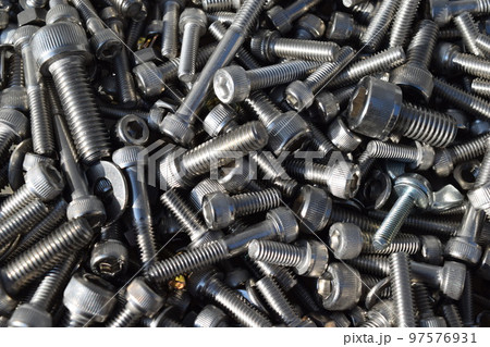 各種のボルトとネジ類 97576931