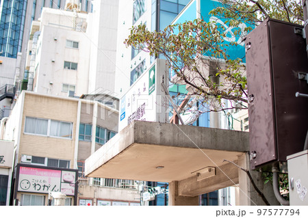 地下鉄飯田橋駅／東京都千代田区 97577794