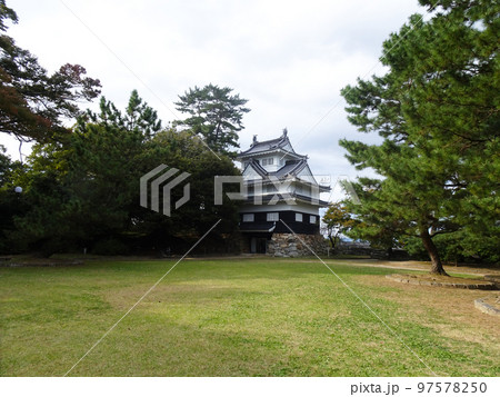 吉田城(豊橋公園) 【愛知県豊橋市】 2022年10月 吉田城(豊橋公園) 【愛知県豊橋市】 2022年10月 97578250